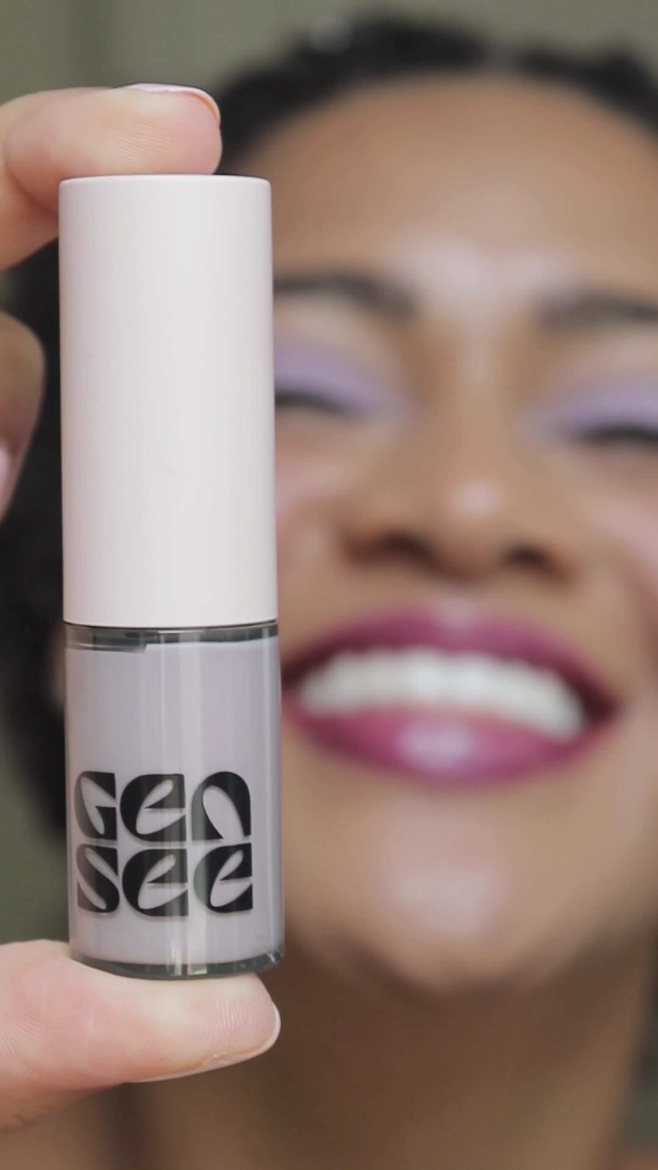 Load video: Orchid Look