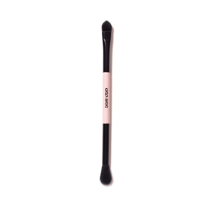 The Liquid Eyeshadow Brush