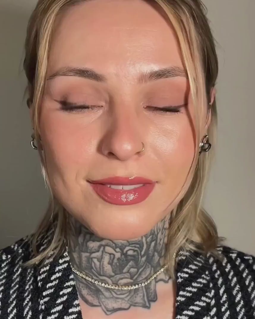 Load video: Bestsellers Set Sale (Instagram Post 45) (1).mp4