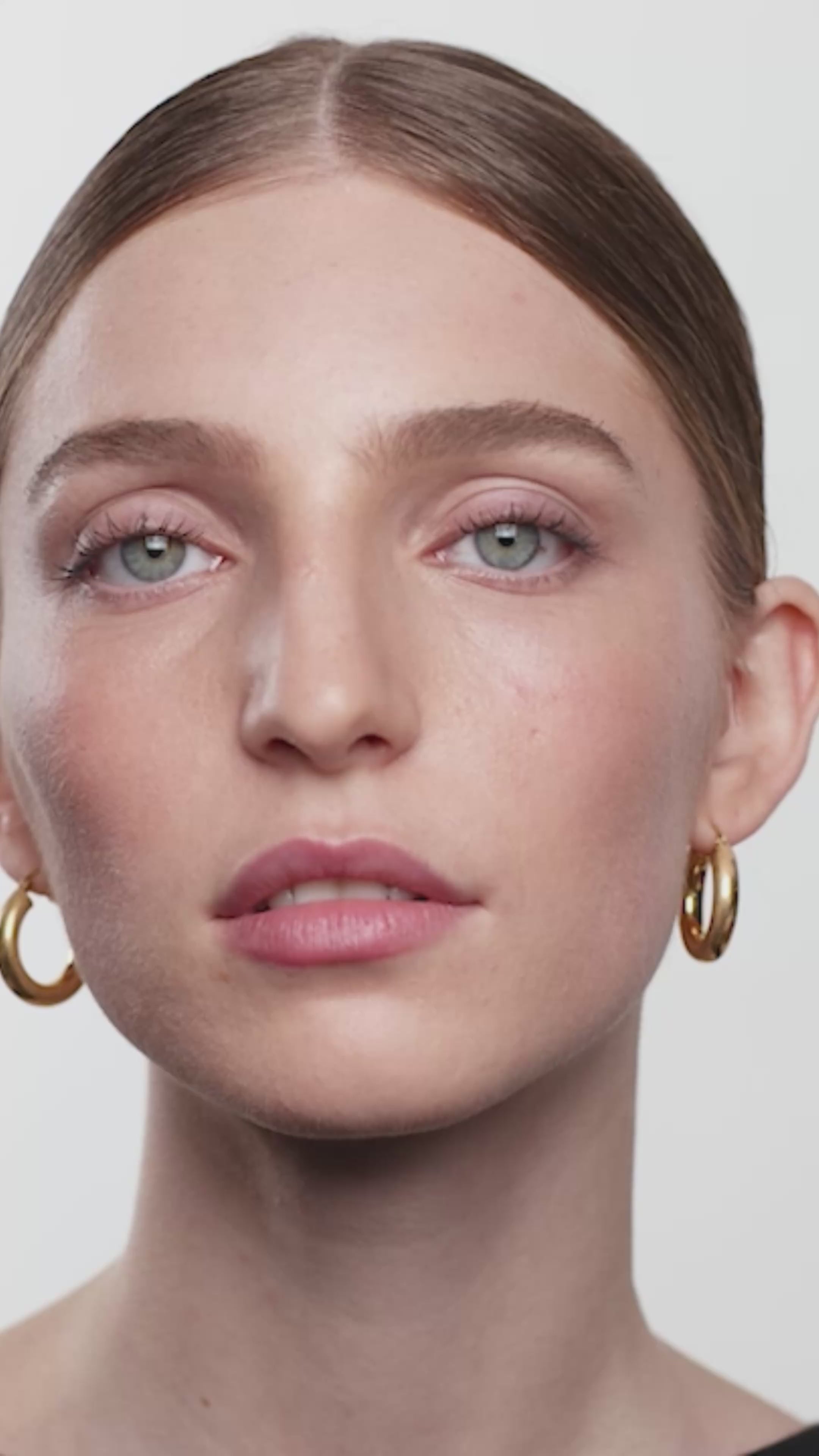 Load video: 52783980314994