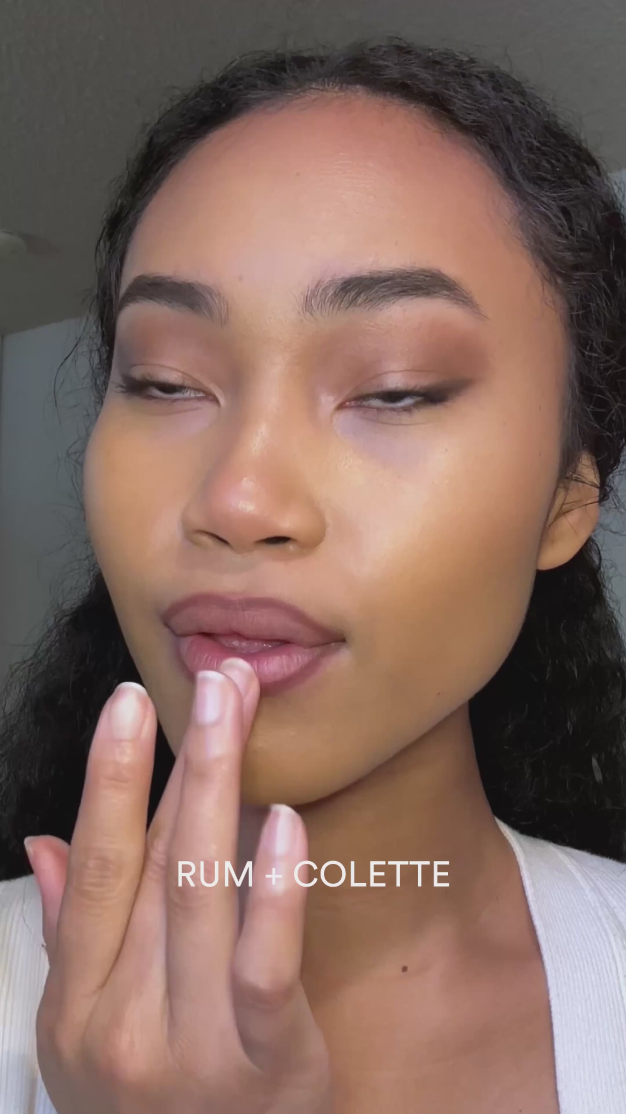 Load video: Colette Variant 2