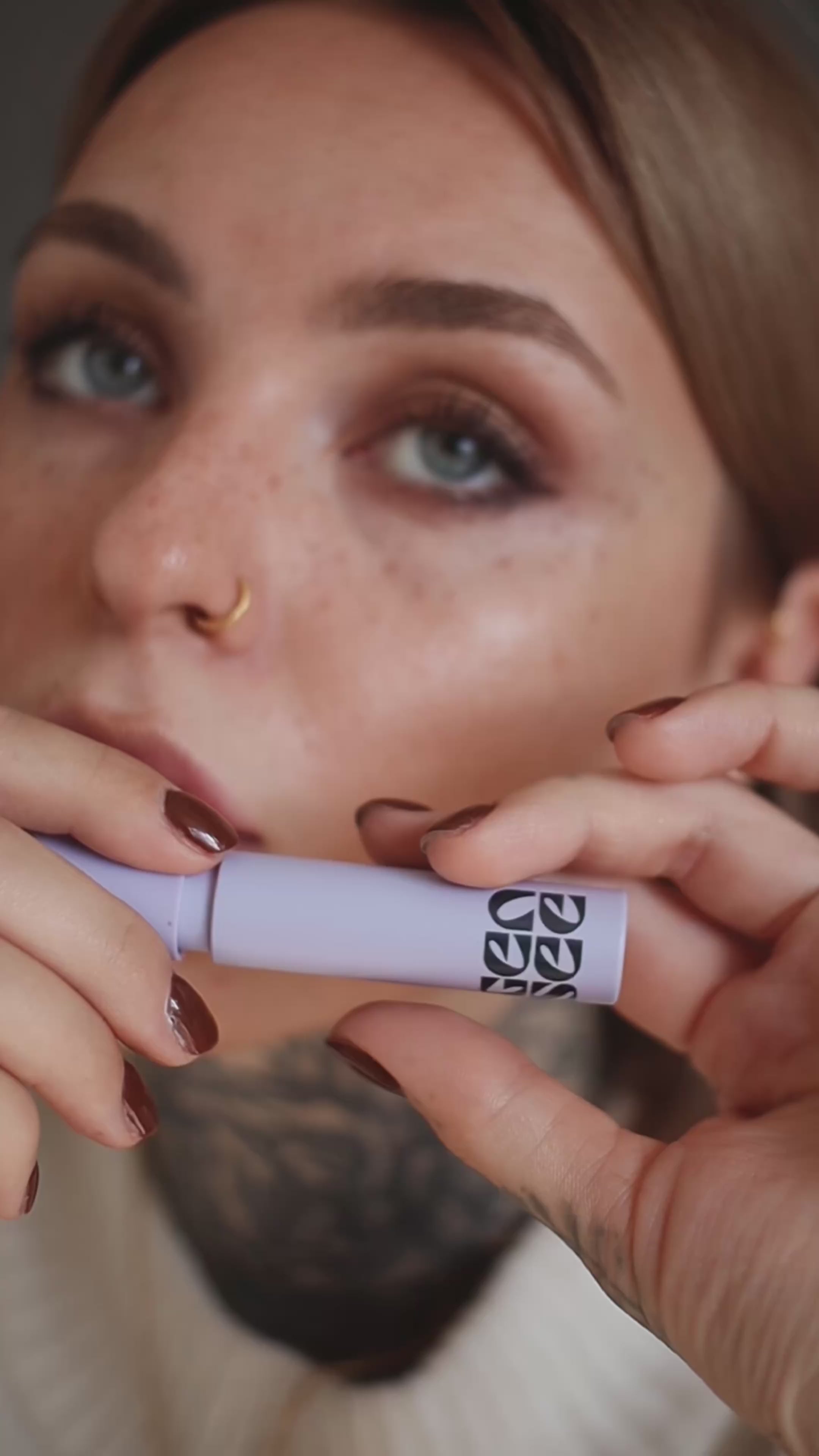 Load video: Clean Sheen Gloss Variant 2