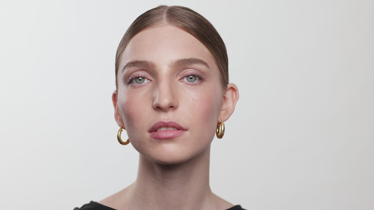 Load video: 52783980282226